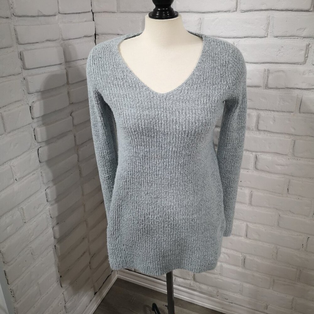 Ricki's Ladies Size Small V-neck Blue w/ Grey Tunic Length Sweater